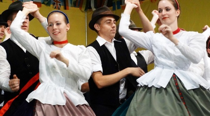 Festival Internazionale del Folklore A Cunardo: Applauditissime le esibizioni dei Paesi ospiti, tra cui l’Ungheria